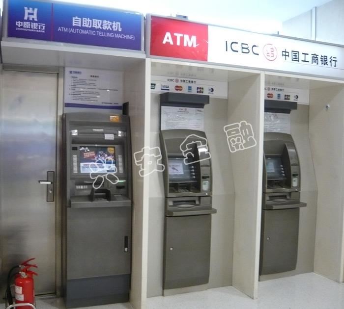 三機(jī)位異行大堂防護(hù)罩